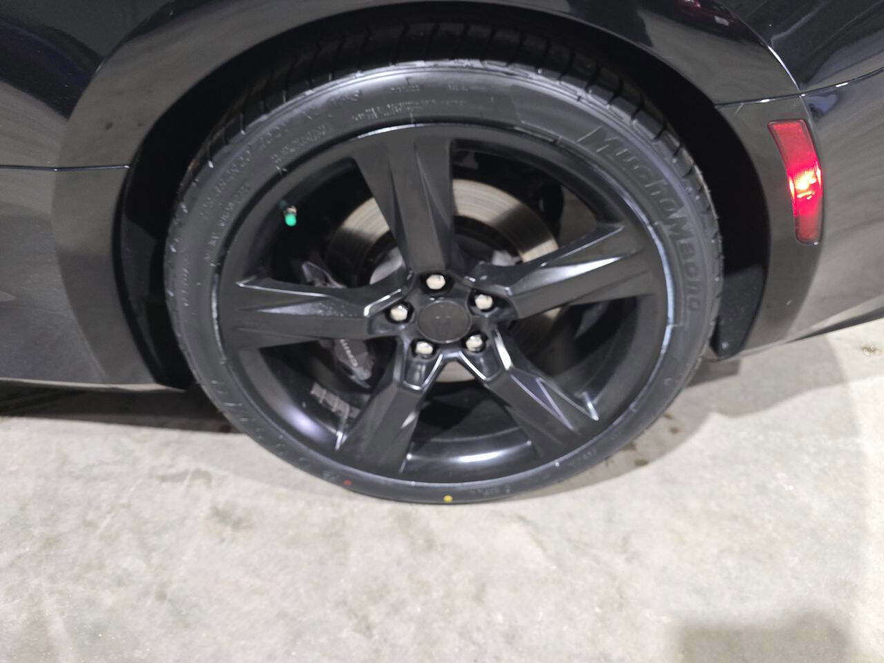 Used 2017 Chevrolet Camaro SS image 23