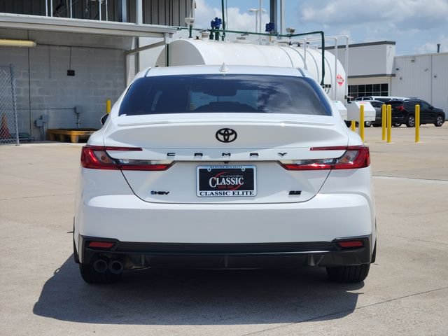Used 2025 Toyota Camry SE w/ Convenience Package FWD image 6