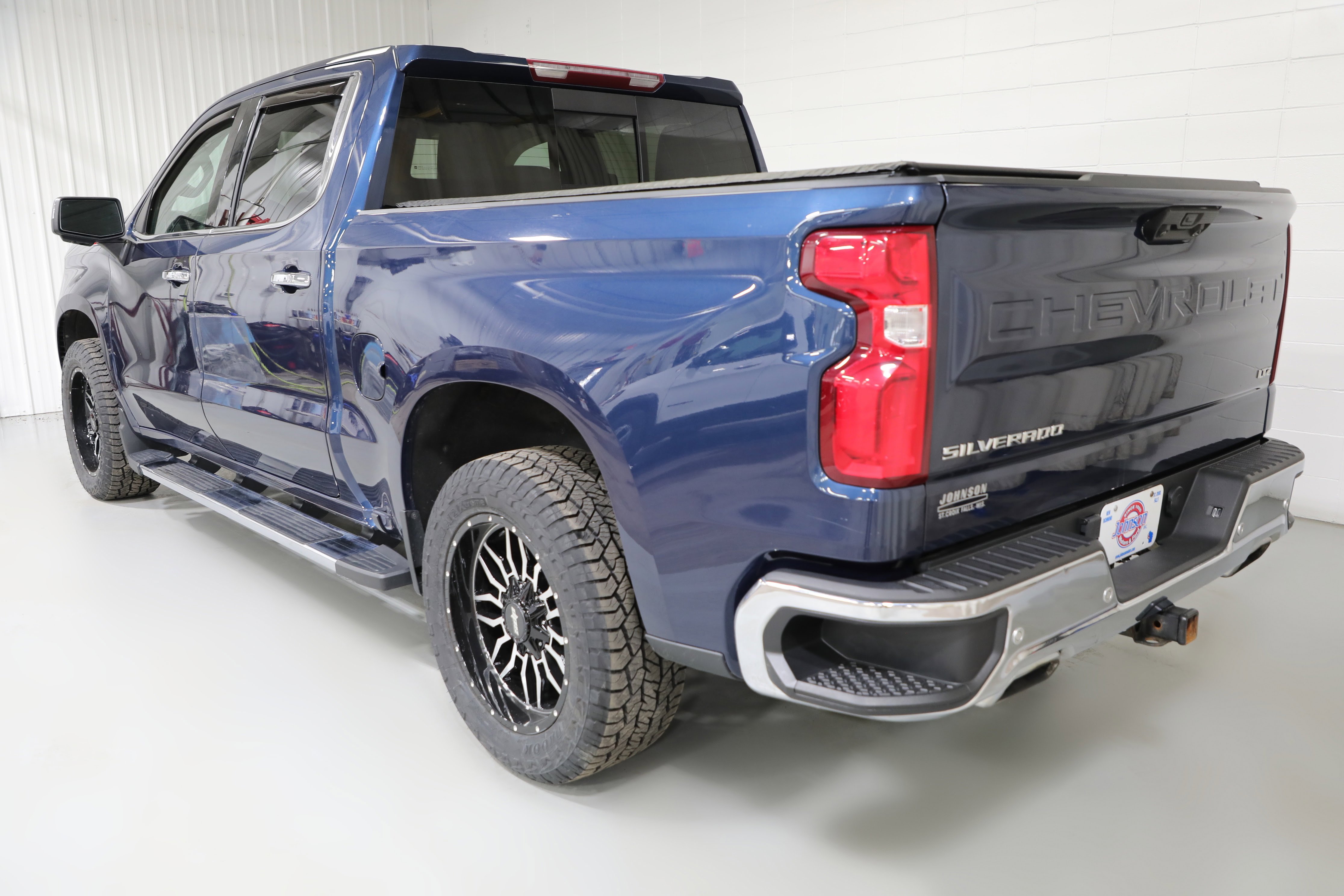 Used 2022 Chevrolet Silverado 1500 LTZ w/ LTZ Premium Package image 20