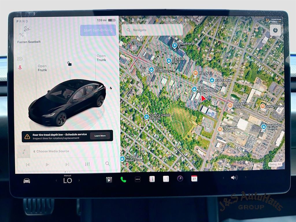 Used 2025 Tesla Model 3 Performance AWD/4WD image 19