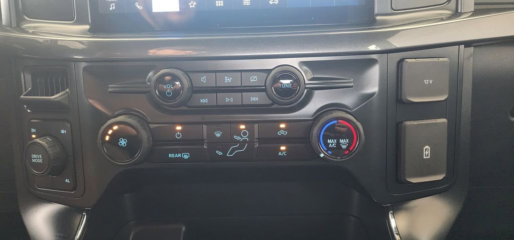 Used 2024 Ford F150 STX image 28