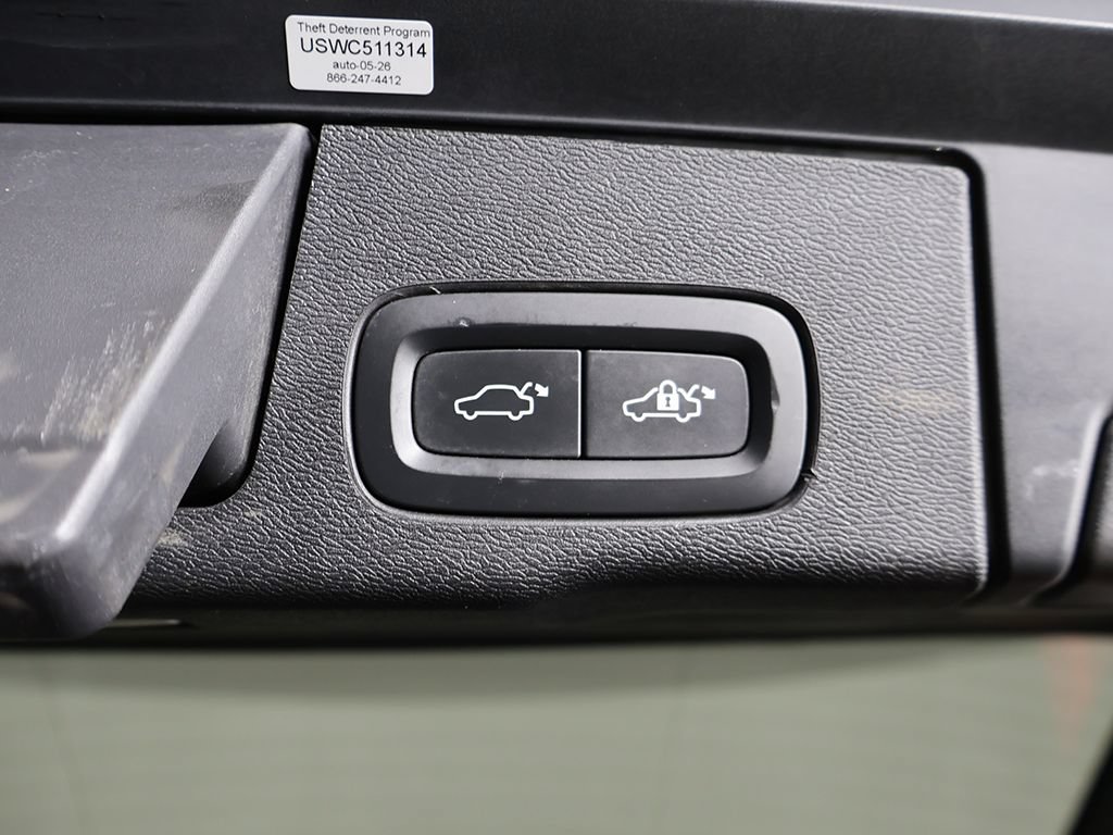 Used 2022 Volvo XC60 B5 Momentum AWD/4WD image 20