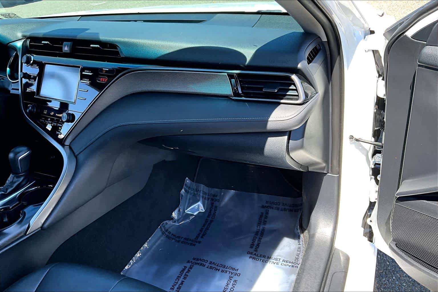 Certified 2019 Toyota Camry SE w/ Carpet Mat Package FWD image 18