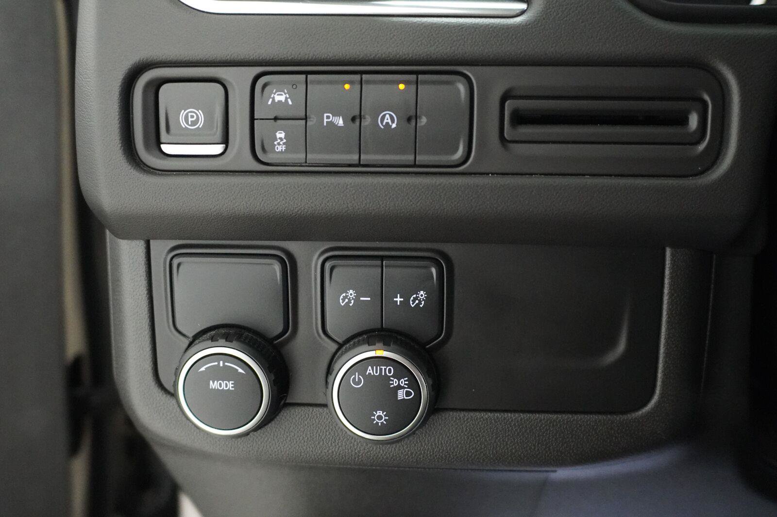 Used 2023 Chevrolet Tahoe LS RWD image 12