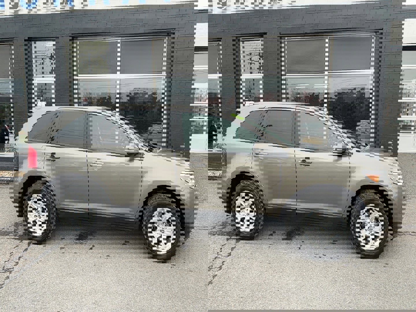 Used 2013 Ford Edge SEL image 10