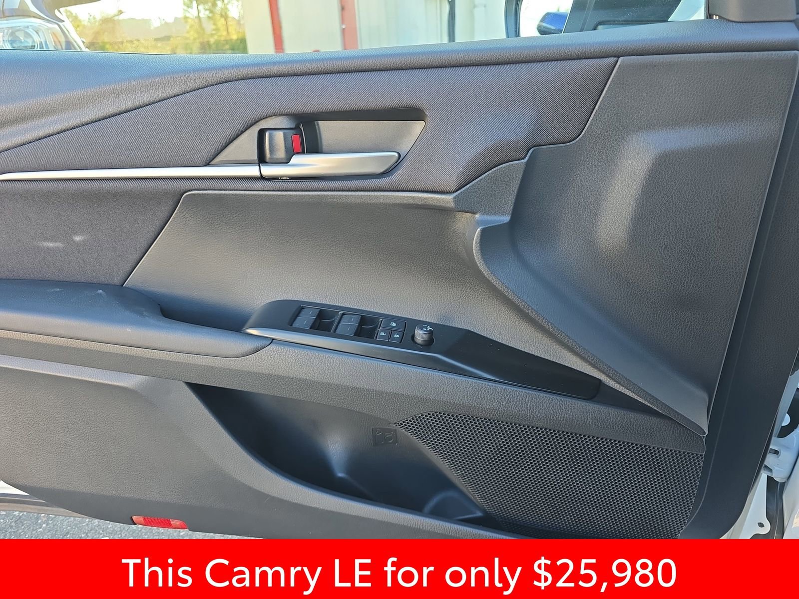 Used 2025 Toyota Camry LE image 34