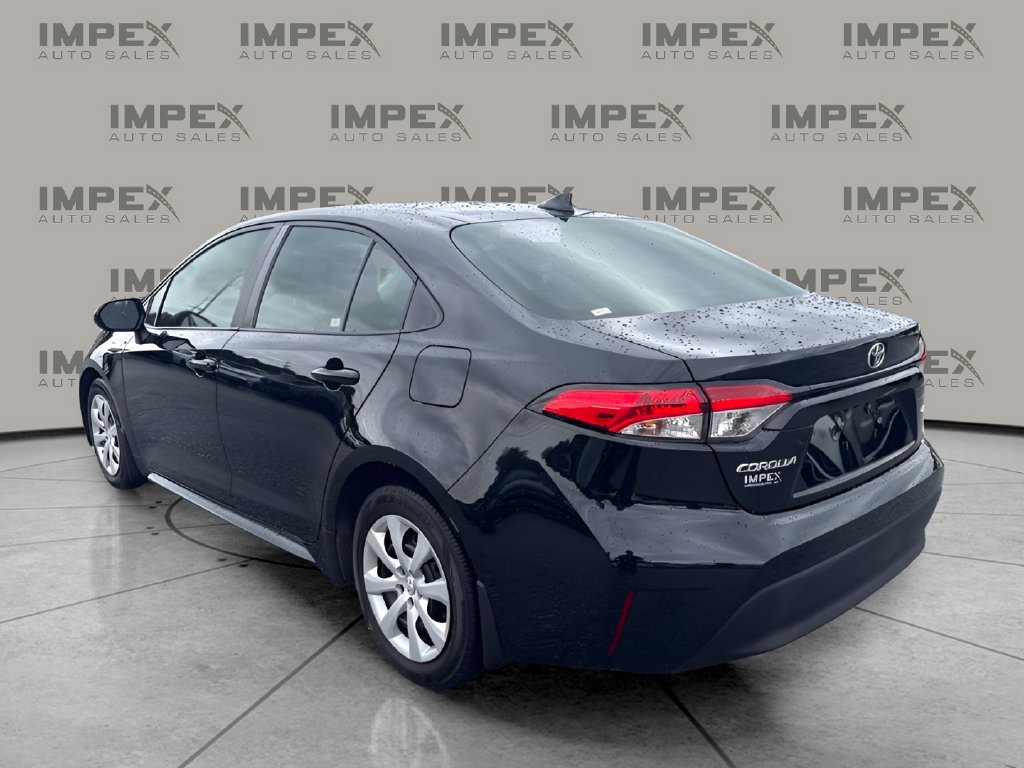 Used 2024 Toyota Corolla LE FWD image 4