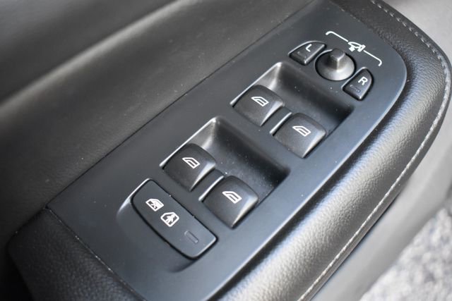 Used 2022 Volvo S60 B5 Momentum w/ Premium Package image 20