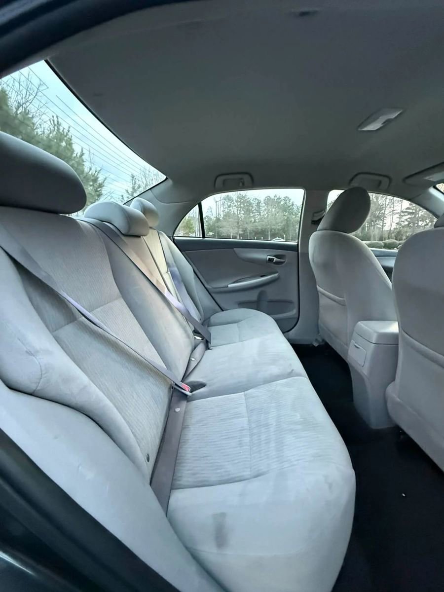 Used 2010 Toyota Corolla LE image 8