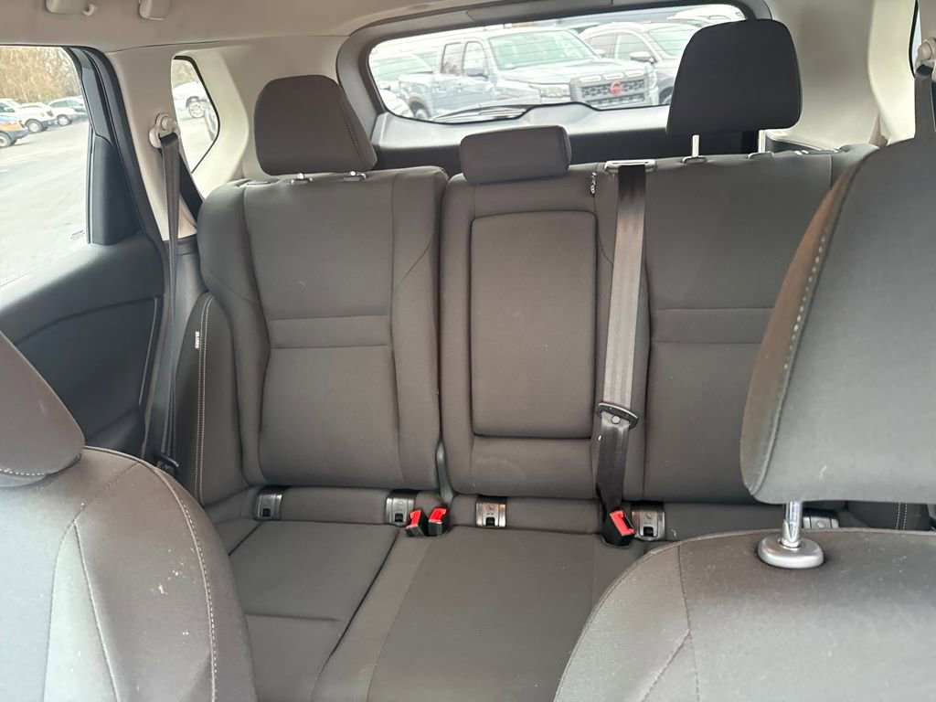 Used 2025 Nissan Rogue S image 29