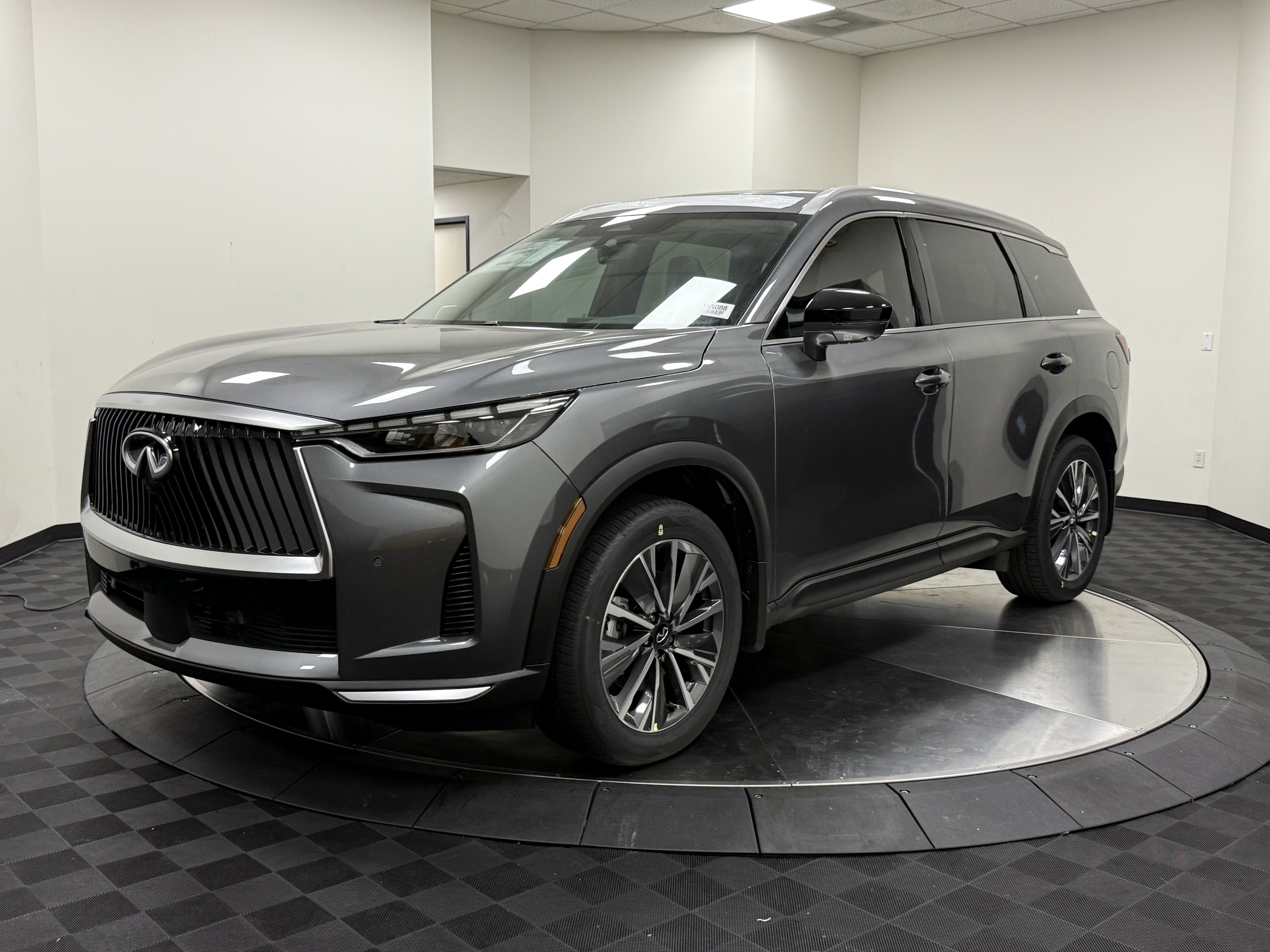 Certified 2027 INFINITI QX60 Luxe w/ Cargo Package FWD image 4