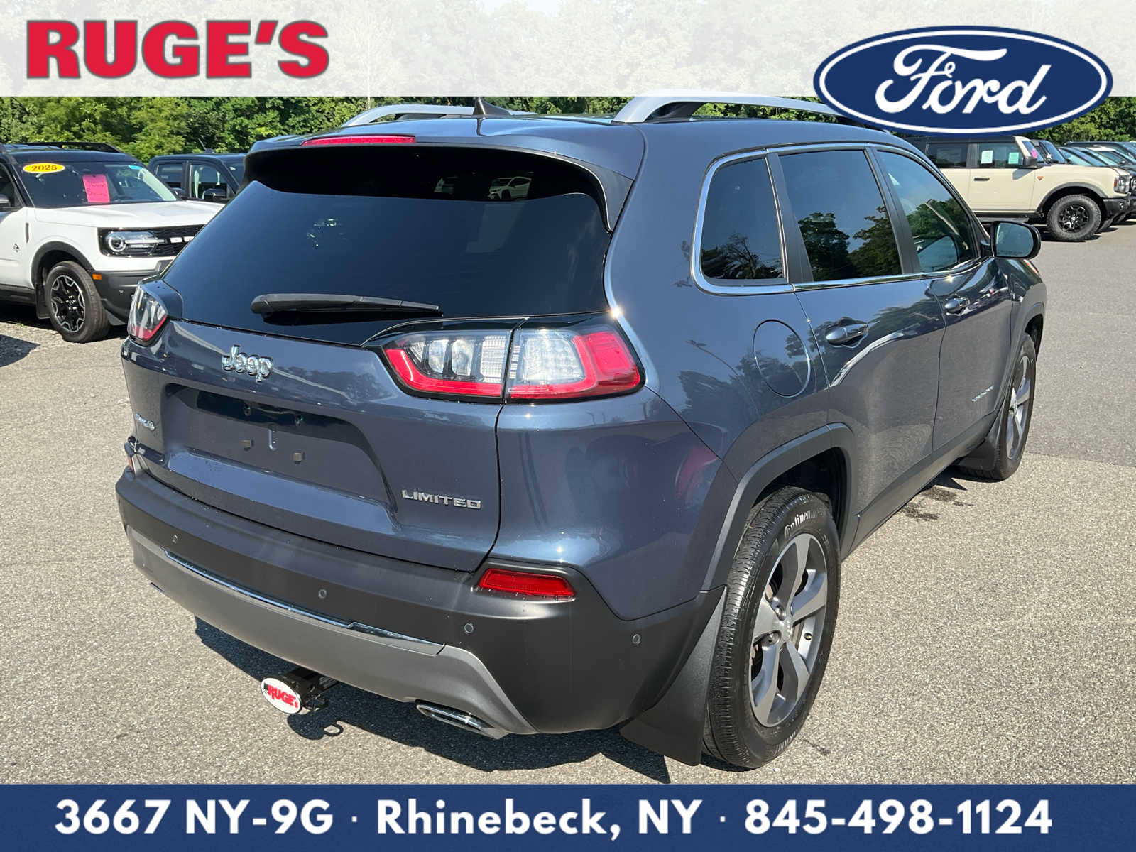 Used 2021 Jeep Cherokee Limited w/ Elite Package AWD/4WD image 3