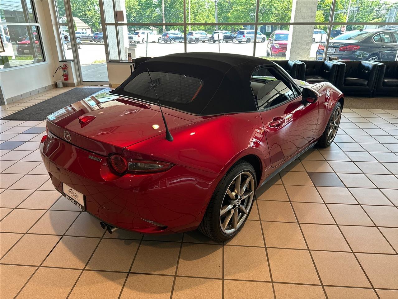 Used 2022 MAZDA MX-5 Miata Grand Touring RWD image 29