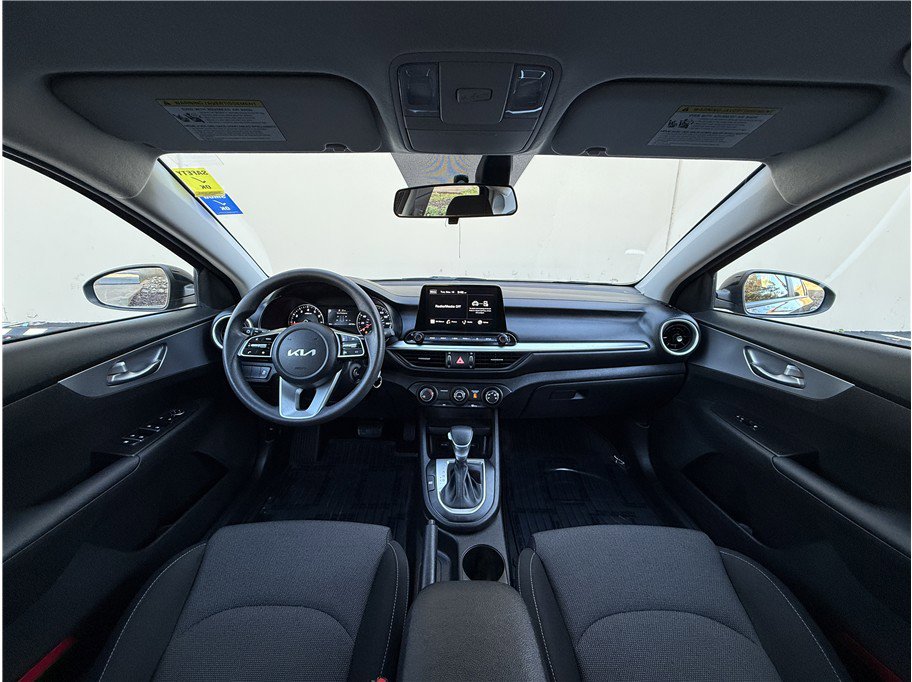 Used 2022 Kia Forte LXS image 17