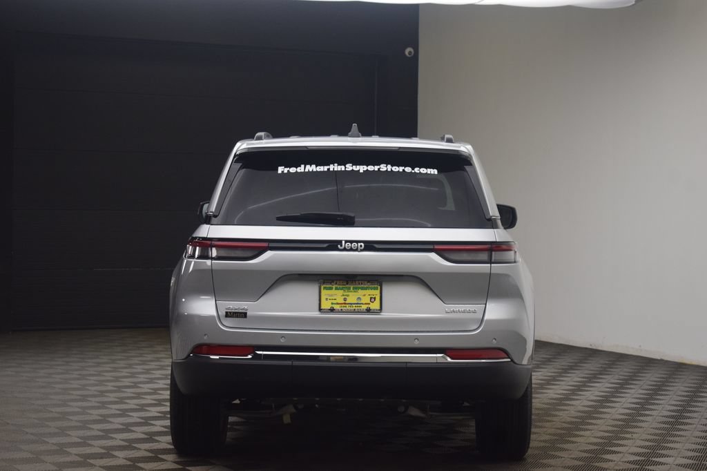 New 2026 Jeep Grand Cherokee Laredo X AWD/4WD image 11