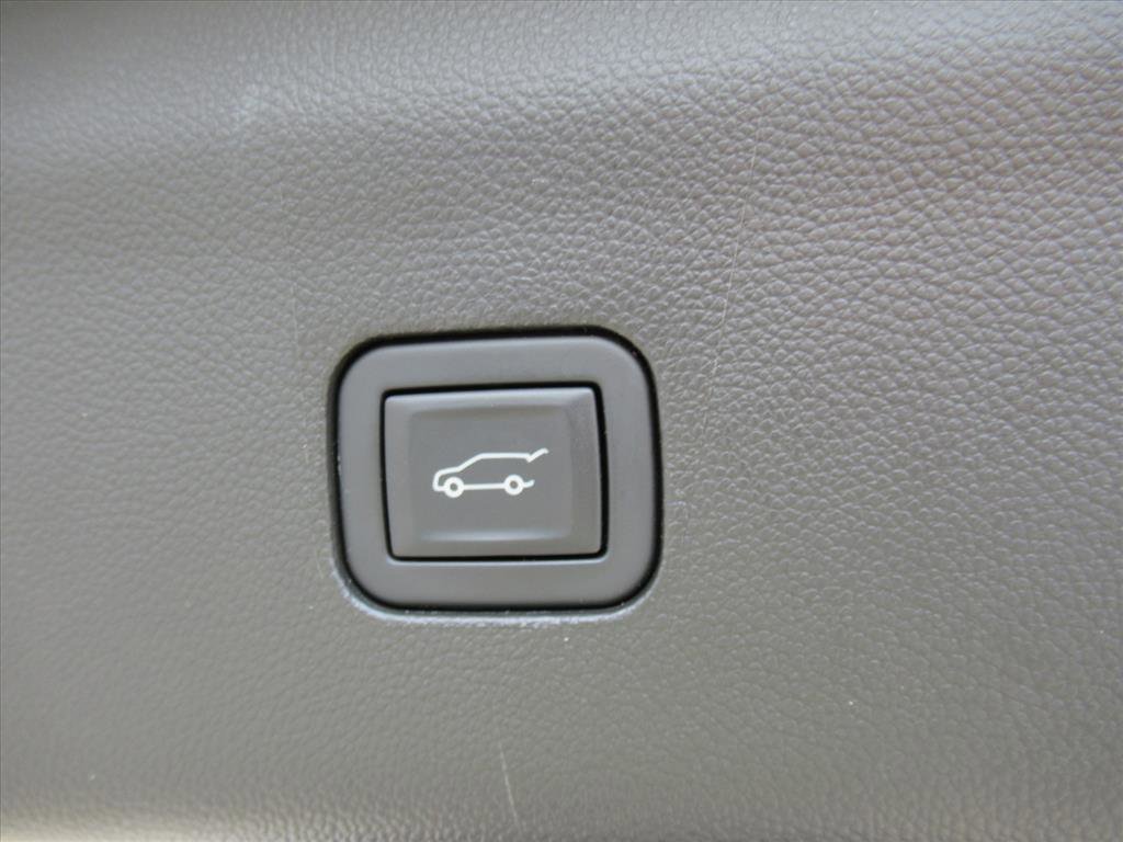 Used 2023 Buick Enclave Premium w/ Experience Buick Package image 37