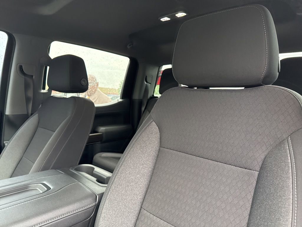 Used 2022 Chevrolet Silverado 1500 LT Trail Boss w/ Bed Protection Package AWD/4WD image 6