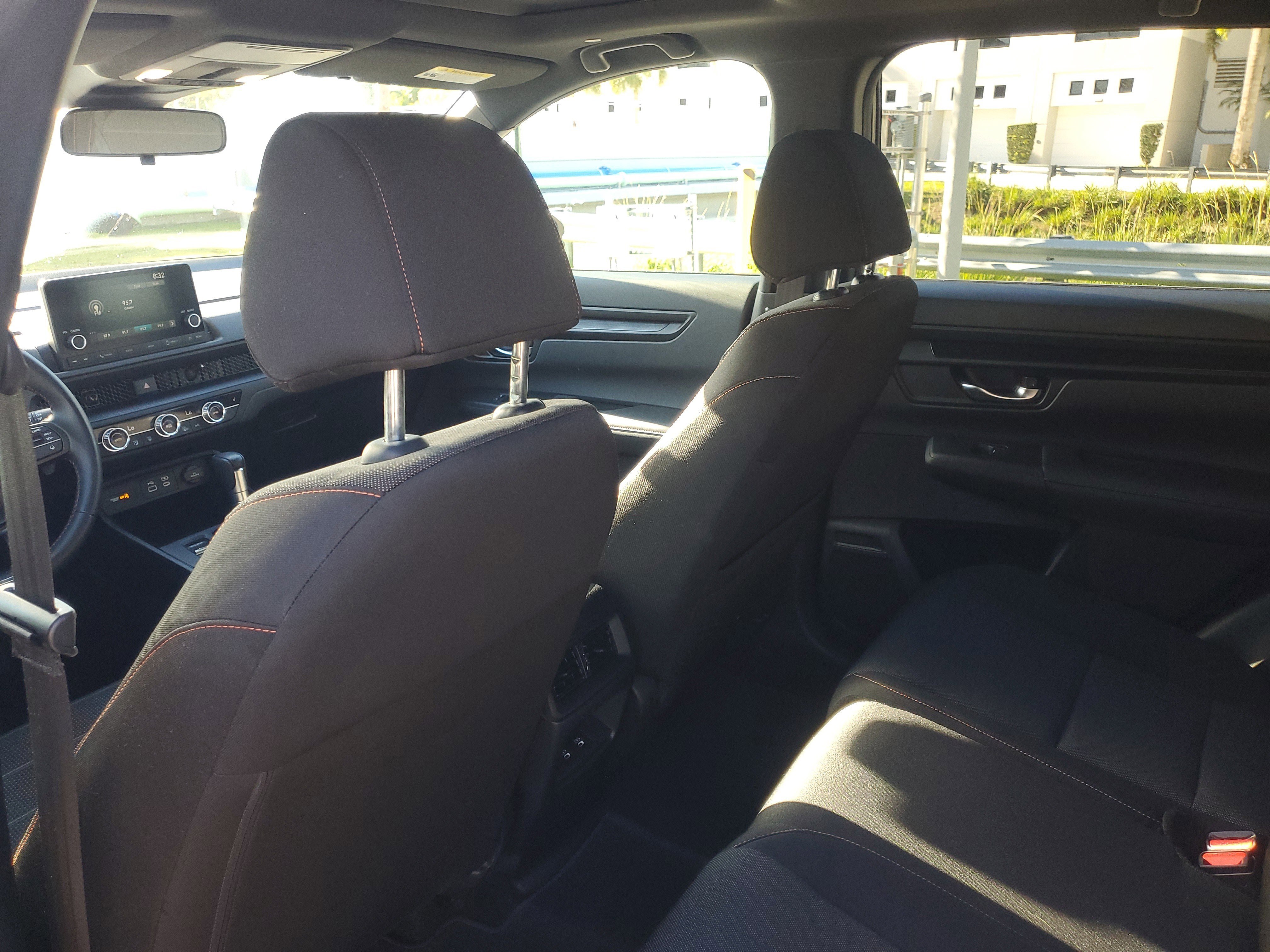 Used 2025 Honda CR-V Sport image 11