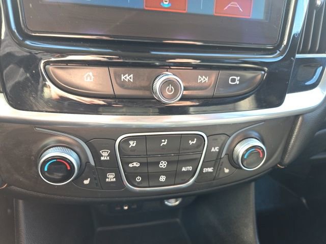 Used 2018 Chevrolet Traverse RS image 23