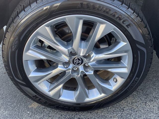 Used 2023 Toyota Highlander Limited image 36