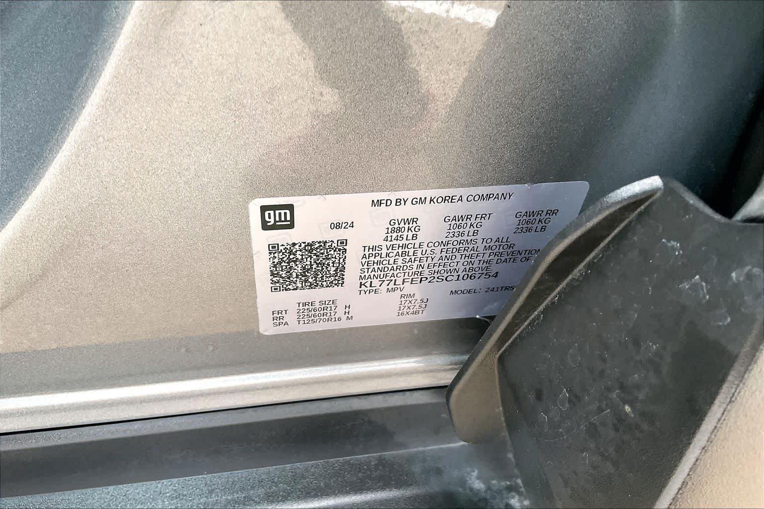 Used 2025 Chevrolet Trax LS w/ LS Convenience Package FWD image 36