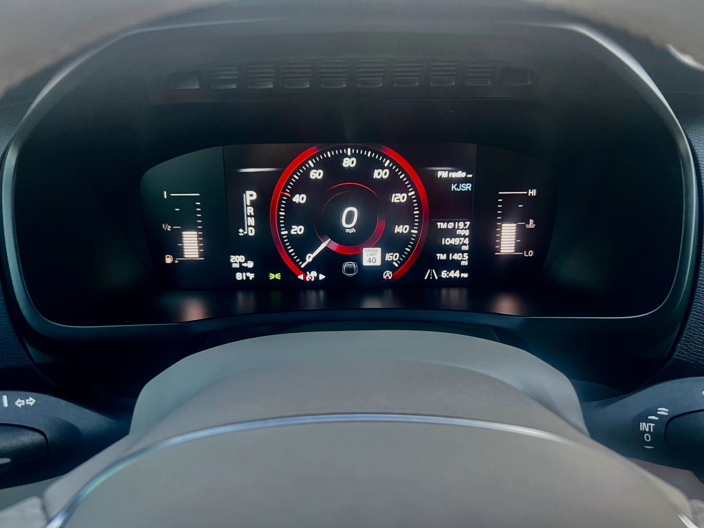 Used 2017 Volvo XC90 T5 Momentum w/ Vision Package image 37