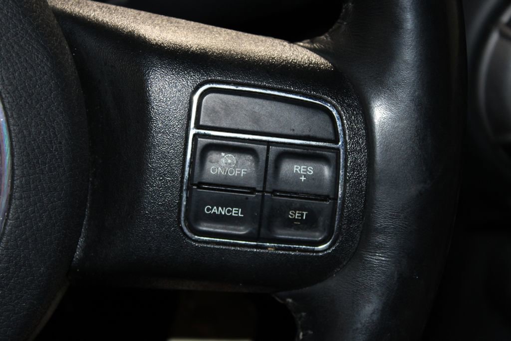 Used 2018 Jeep Wrangler Unlimited Sport S AWD/4WD image 32