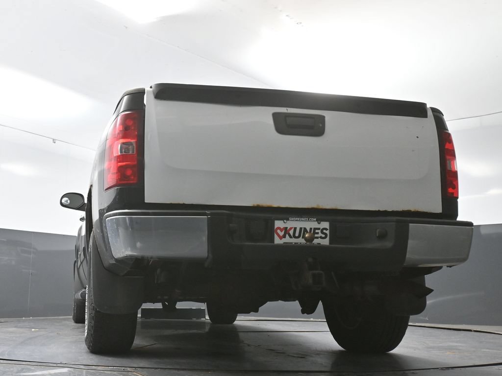Used 2009 Chevrolet Silverado 1500 W/T AWD/4WD image 29