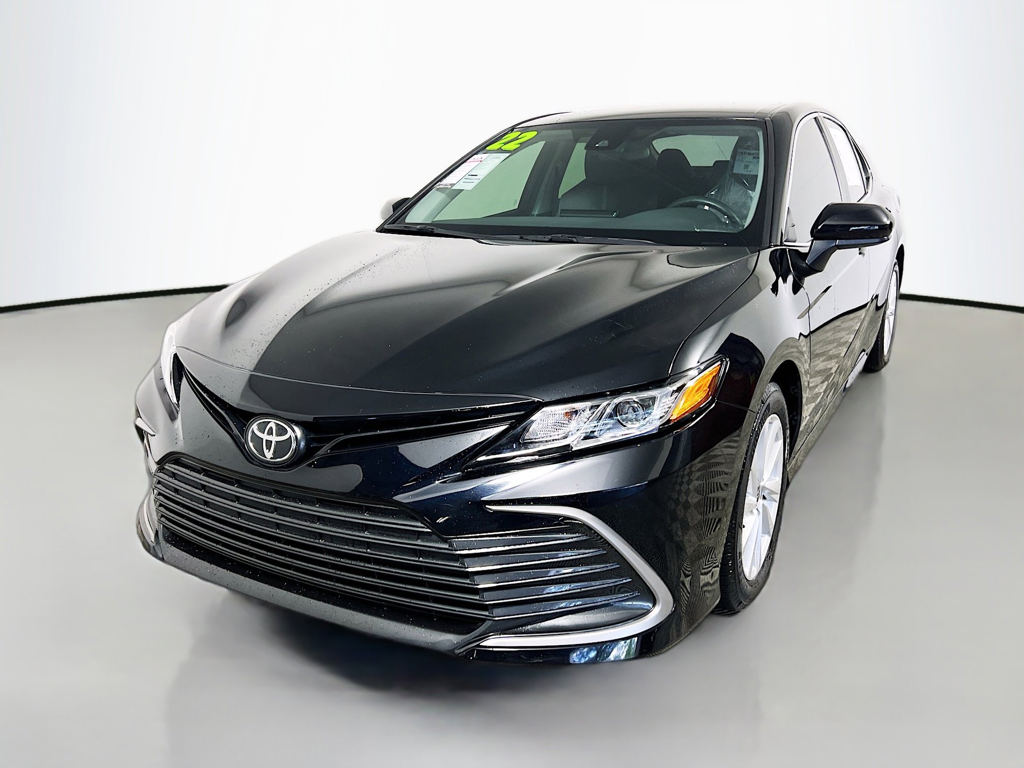 Used 2022 Toyota Camry LE FWD image 10