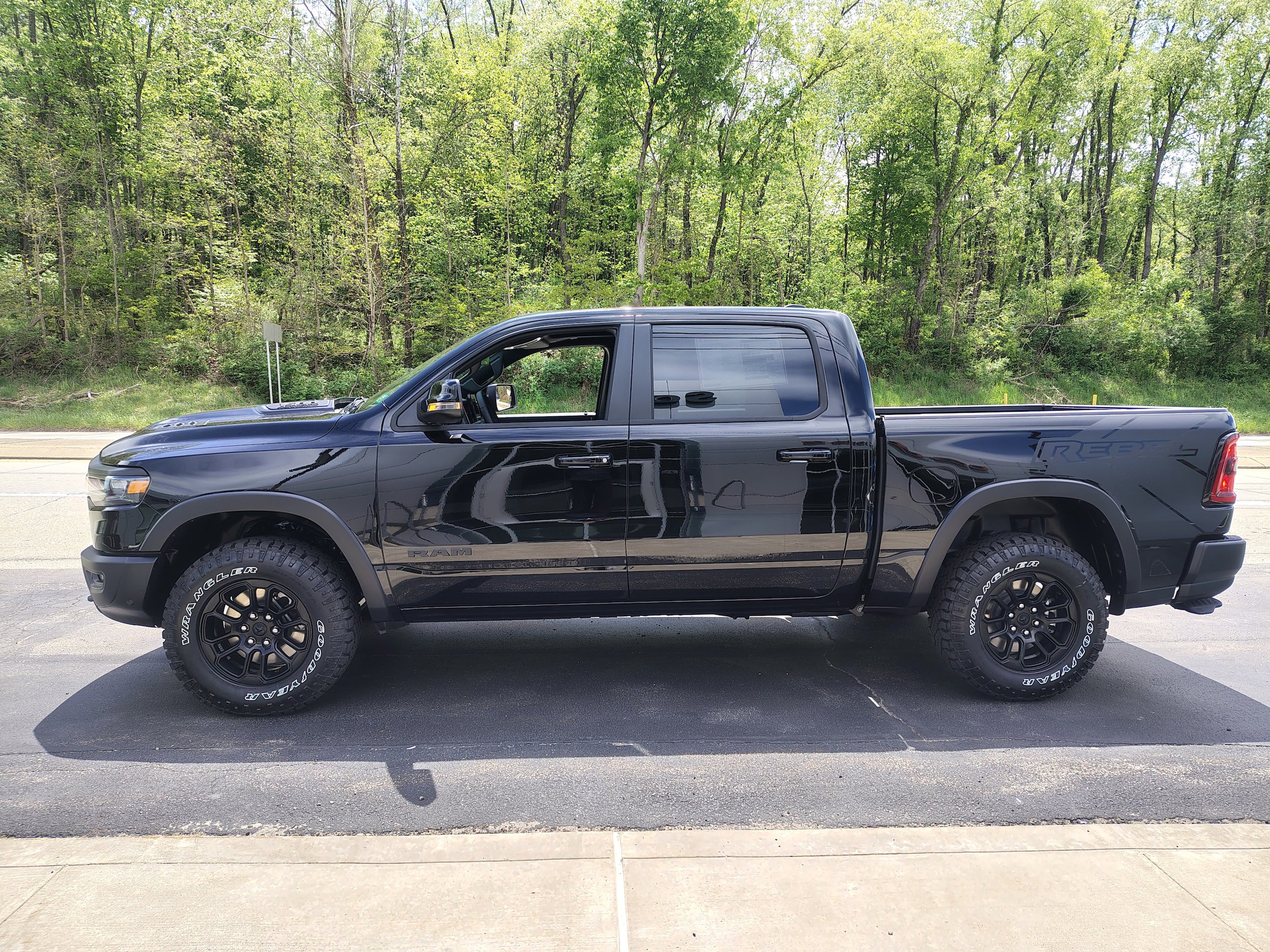 New 2026 RAM 1500 Rebel AWD/4WD image 6