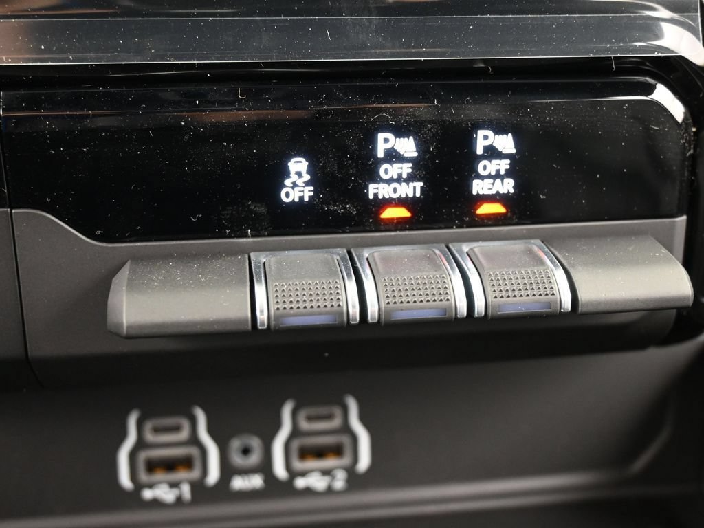 Used 2026 RAM 1500 Laramie w/ Night Edition AWD/4WD image 20