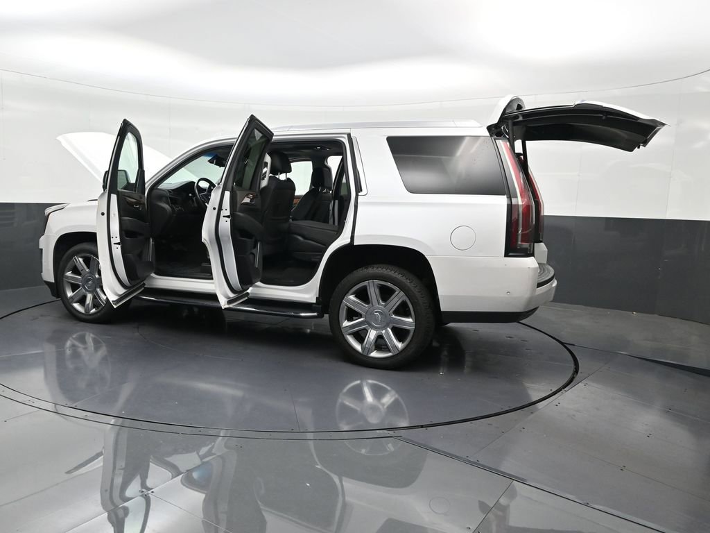 Used 2019 Cadillac Escalade Luxury RWD image 35