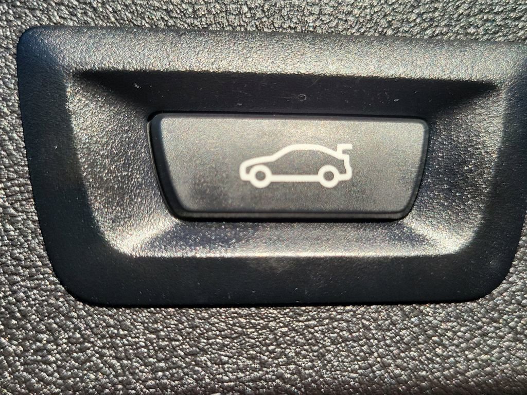 Used 2019 BMW X3 sDrive30i w/ Driving Assistance Package image 22