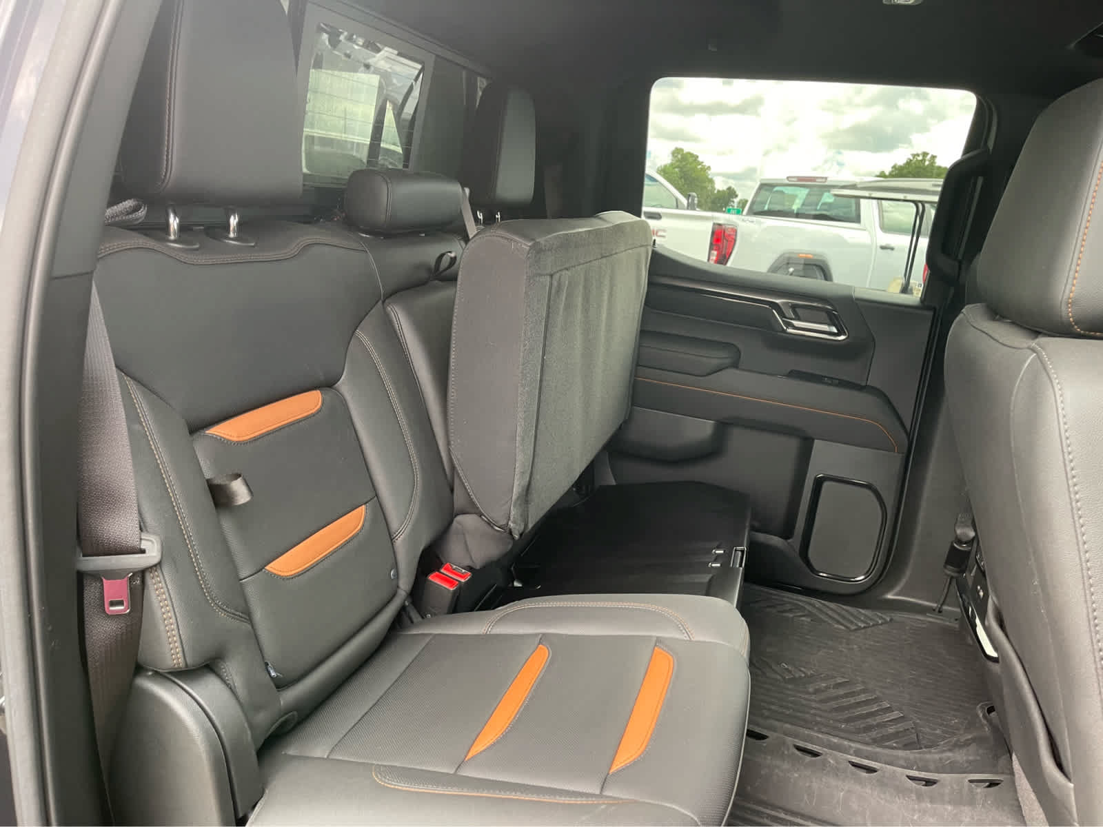 Used 2023 GMC Sierra 1500 AT4 w/ AT4 Premium Package AWD/4WD image 22