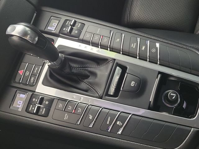 Used 2018 Porsche Macan AWD/4WD image 29