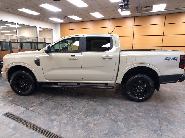 New 2026 Ford Ranger Lariat w/ Black Appearance Package AWD/4WD image 4