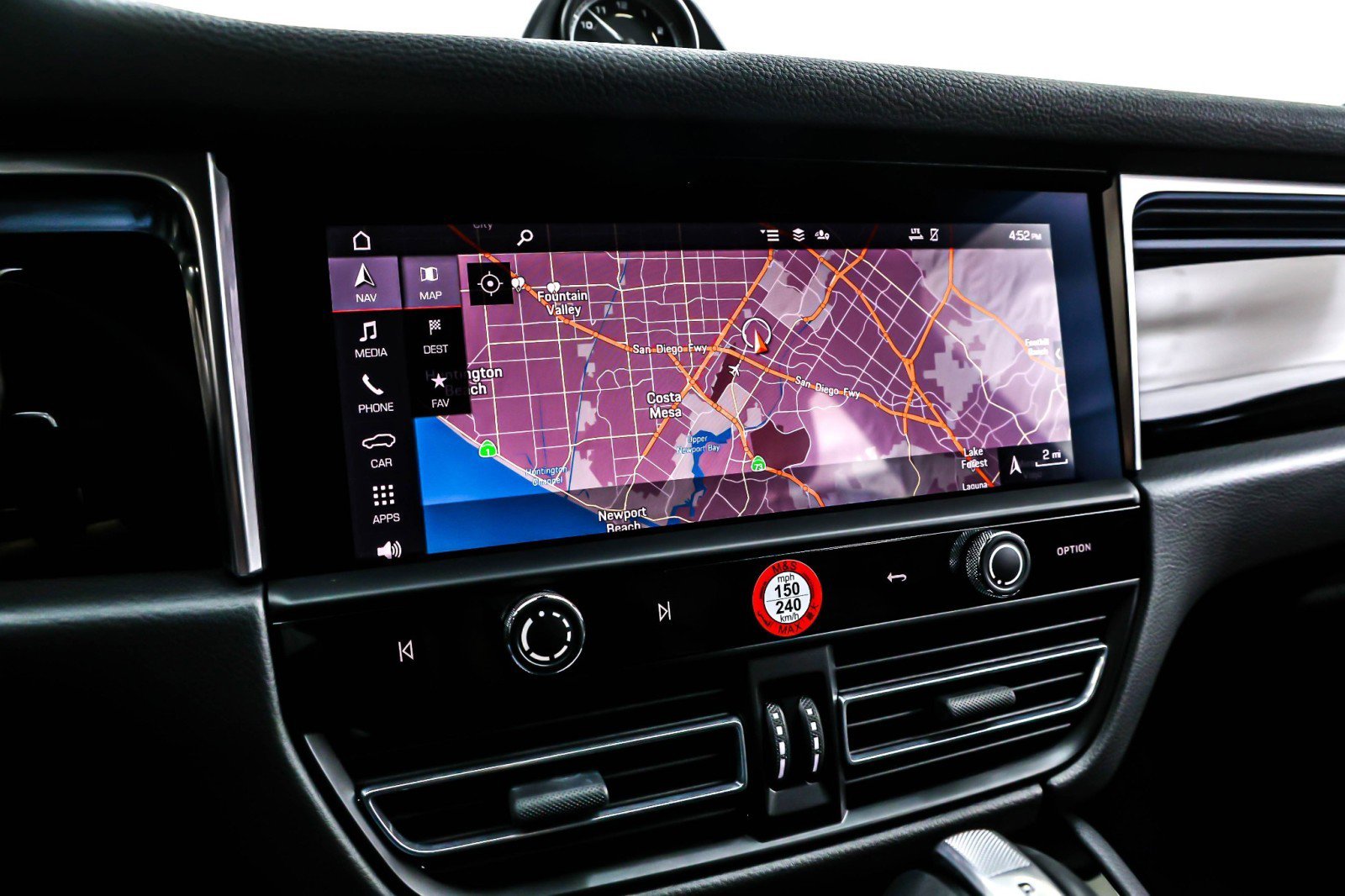 Used 2024 Porsche Macan S image 20