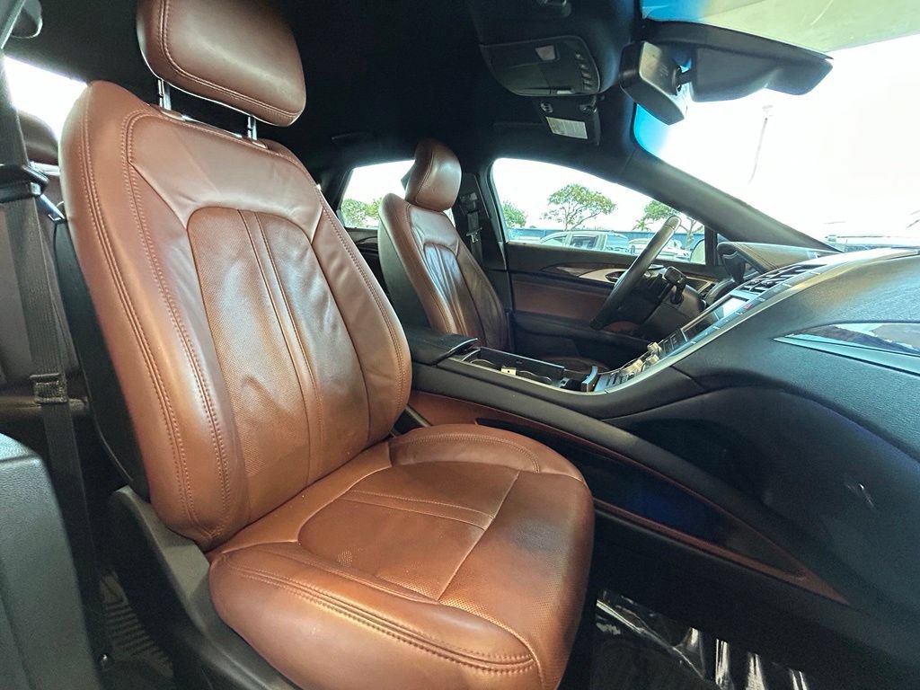 Used 2018 Lincoln MKZ Reserve w/ Technology Package FWD image 28