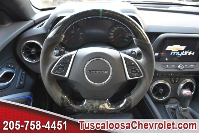 Used 2018 Chevrolet Camaro SS image 28