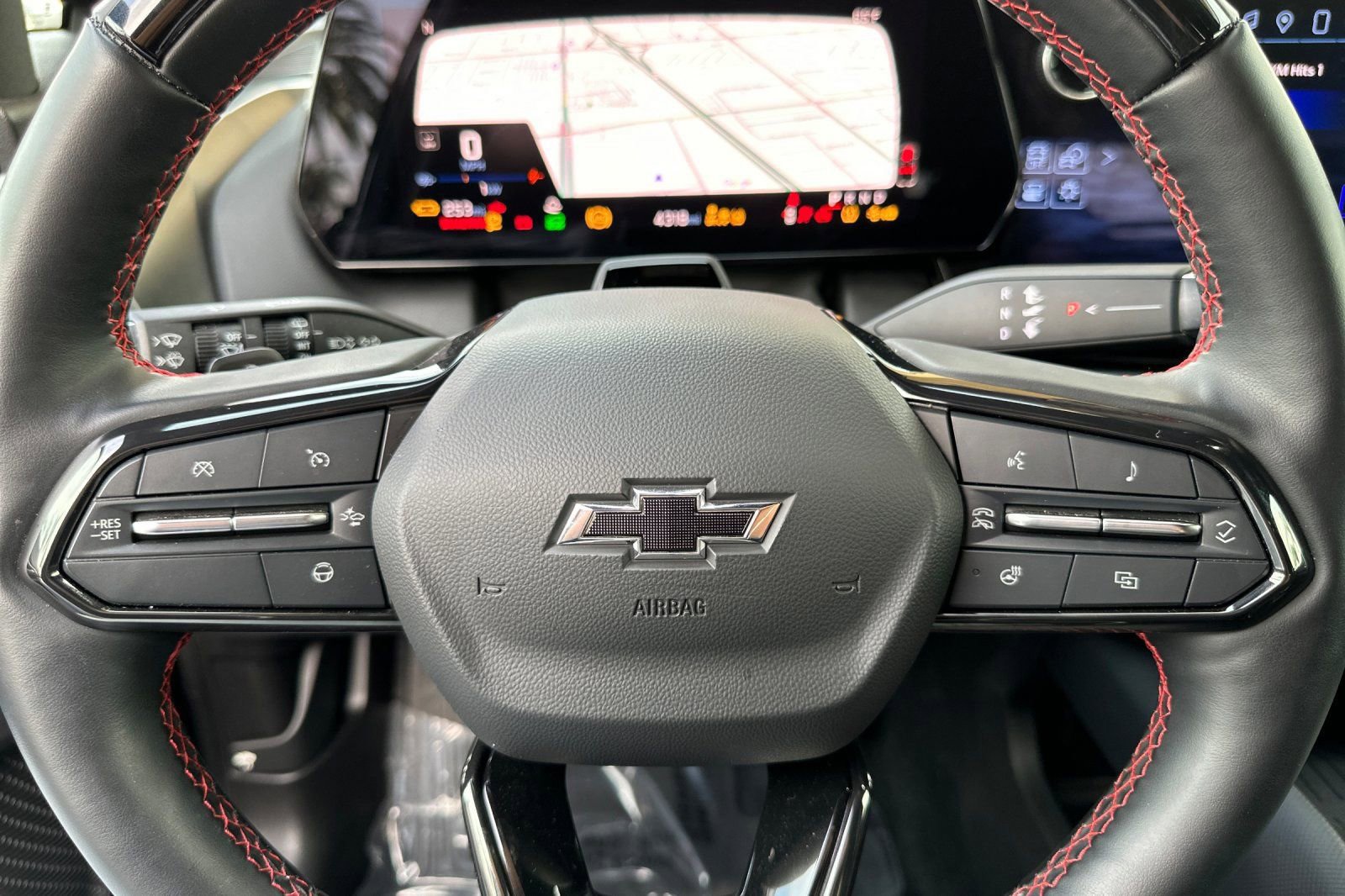 Used 2024 Chevrolet Equinox EV RS image 27