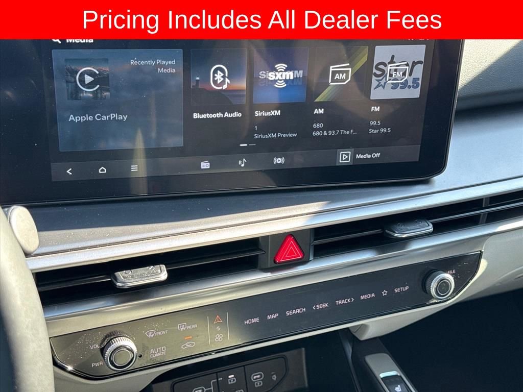 Certified 2024 Kia Sorento S w/ Panoramic Sunroof Package FWD image 22