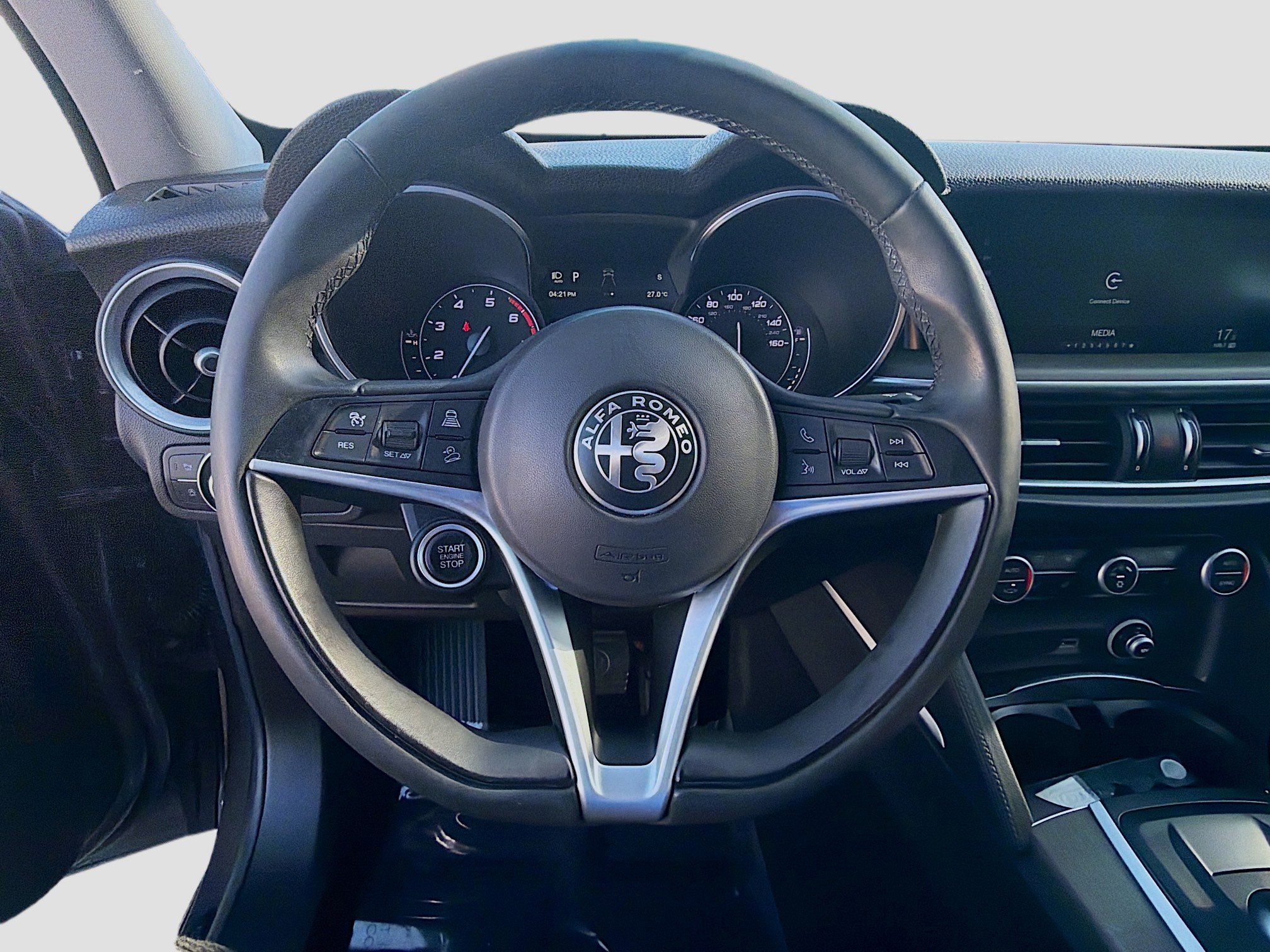 Used 2018 Alfa Romeo Stelvio Ti image 8