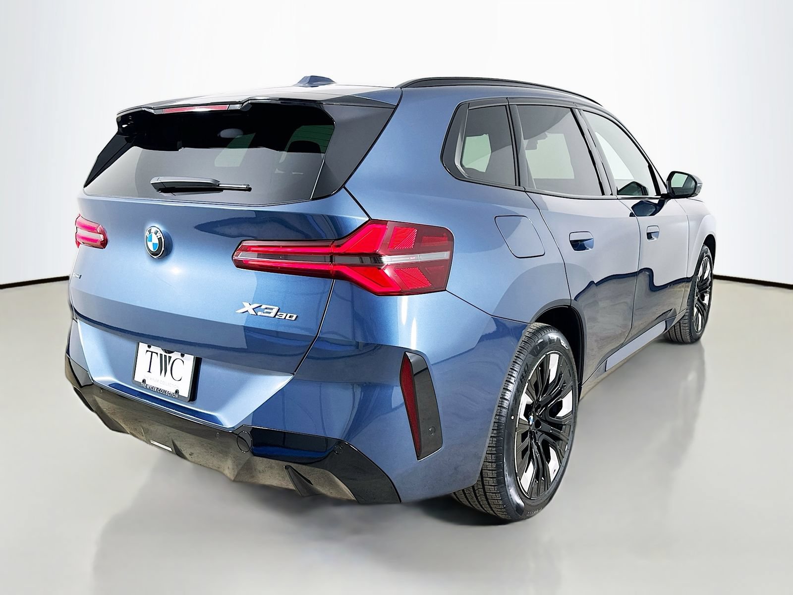 New 2026 BMW X3 xDrive30i w/ Premium Package AWD/4WD image 5