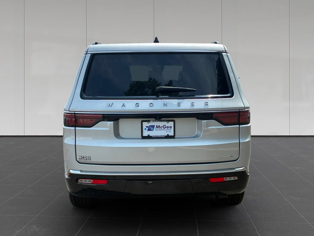 Used 2024 Jeep Wagoneer Series II w/ Flexible Seating Group AWD/4WD image 4