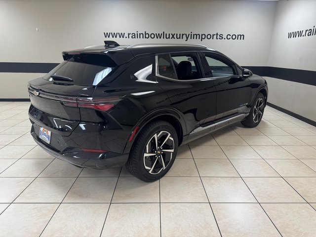 Used 2025 Chevrolet Equinox EV LT w/ Convenience Package image 6