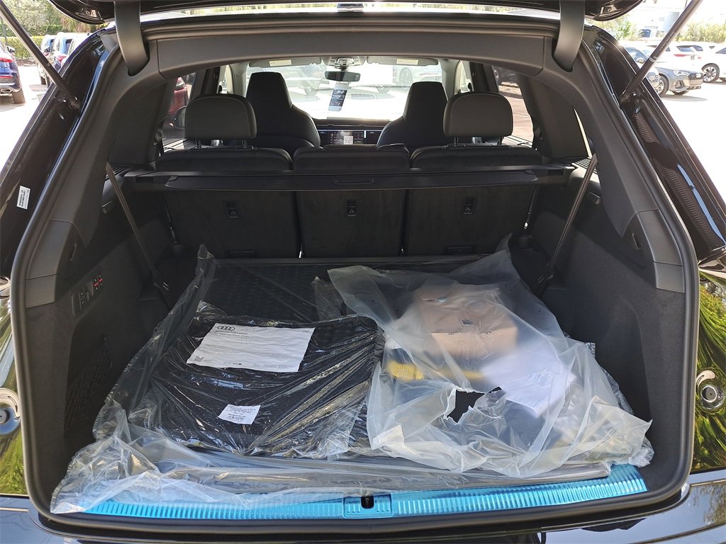 New 2026 Audi SQ7 Premium Plus image 30