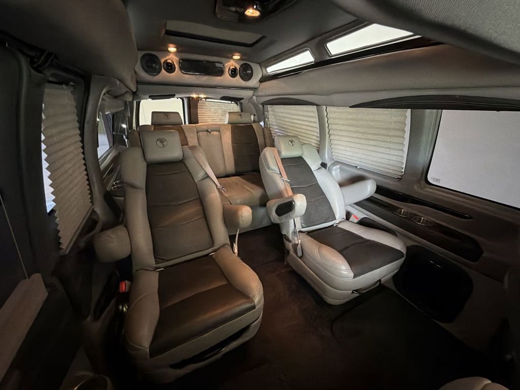 Used 2021 Chevrolet Express 2500 LS w/ Enhanced Convenience Package image 28