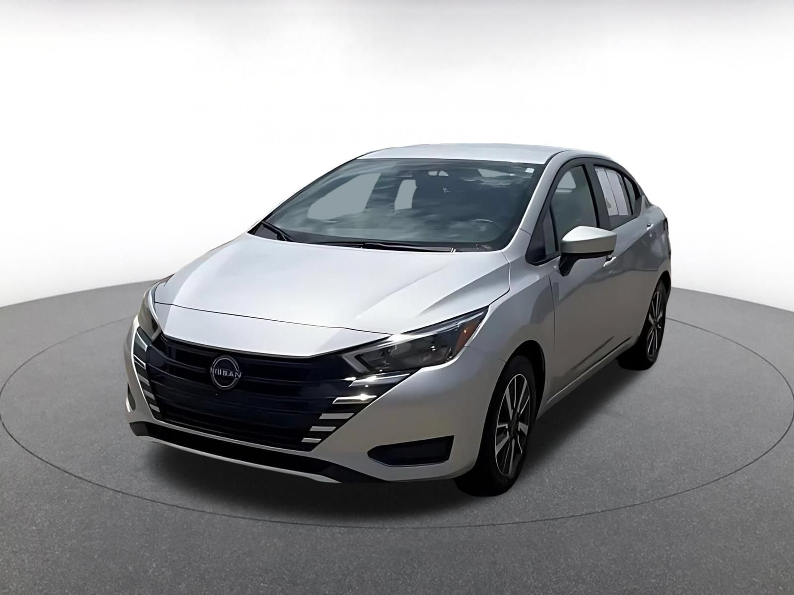 Used 2025 Nissan Versa SV FWD image 7