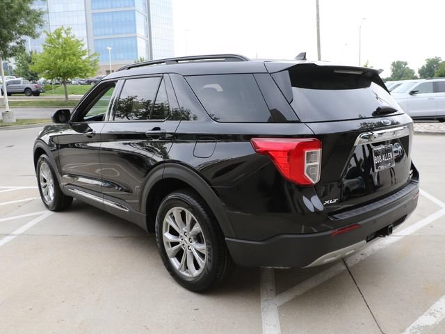 Certified 2023 Ford Explorer XLT w/ Equipment Group 202A AWD/4WD image 5