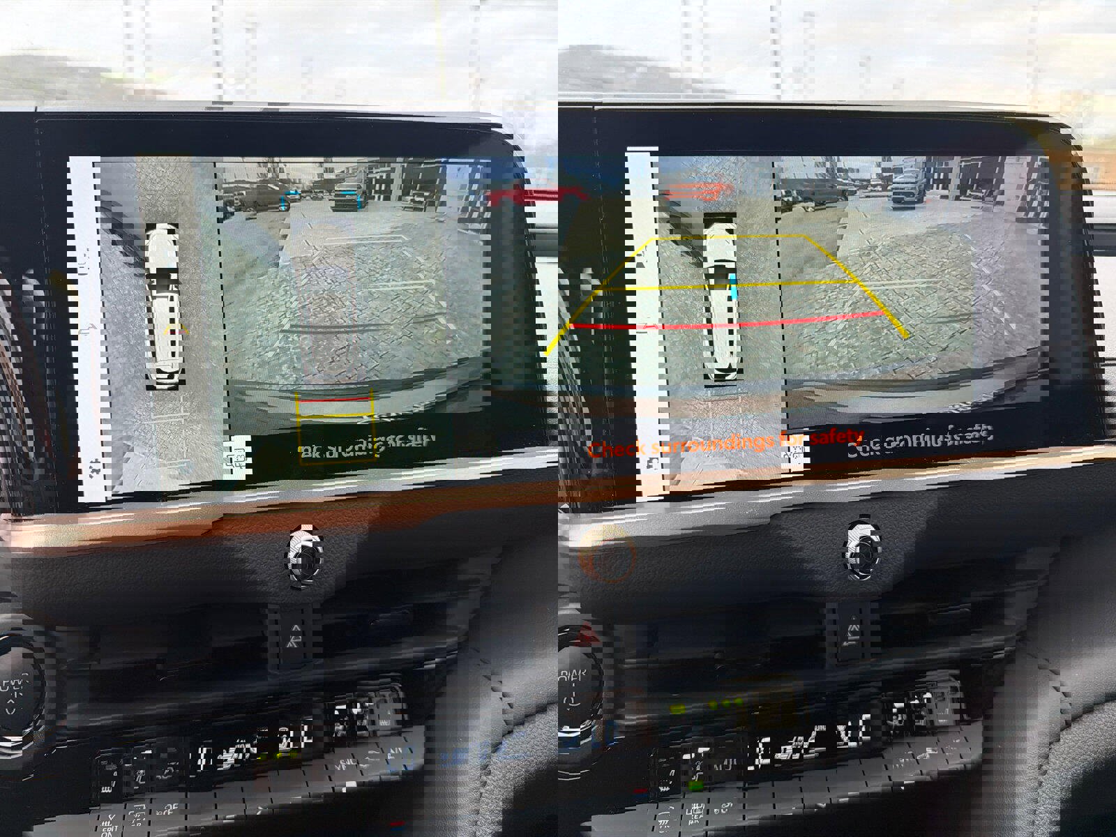 Used 2025 Toyota Crown Signia w/ Advanced Technology Package image 16